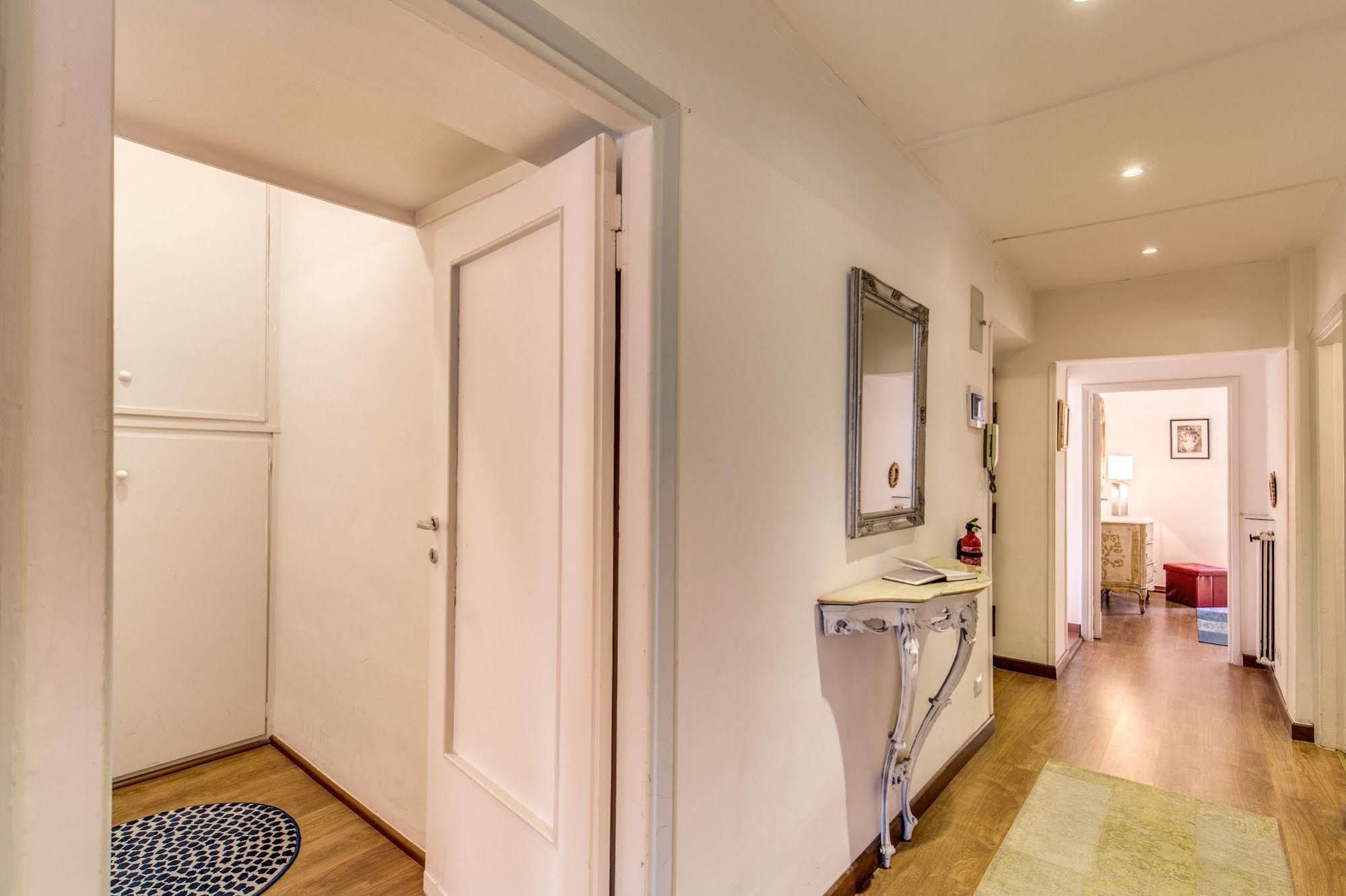 Aweshomeitaly - Spagna Glamour Life Penthouse Roma Dış mekan fotoğraf